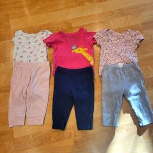 Carter's Baby girl 6 month clothing bundle onesie and pants